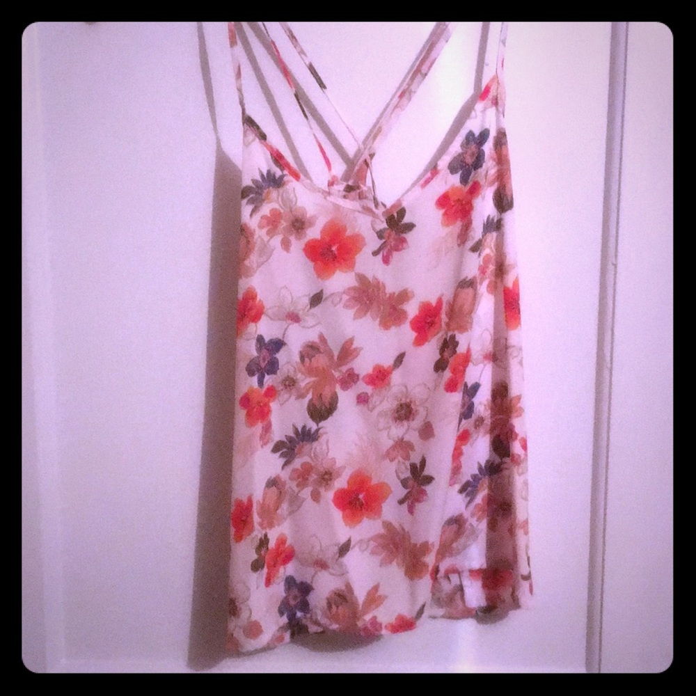 HOLLISTER FLOWY CAMISOLE